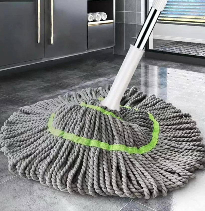 Self-twisting Water Rotating Mop